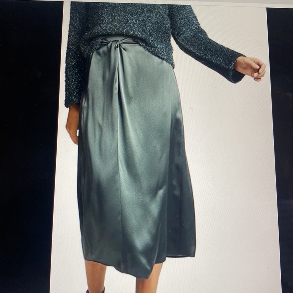 Vince silk knot paneled skirt deep green tone